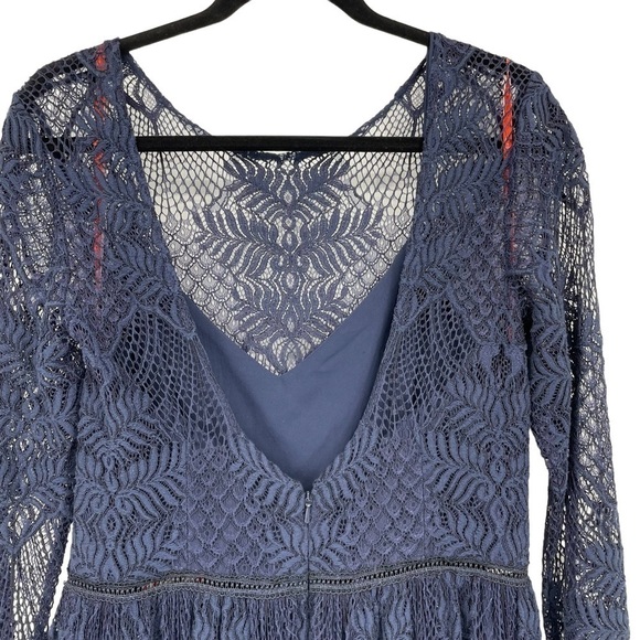 Monique Lhuillier Long Sleeve Formal Lace Gown - Picture 8 of 14